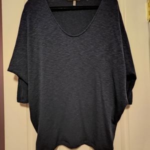 Laila Jayde Tunic. Very Dark Blue. Size L